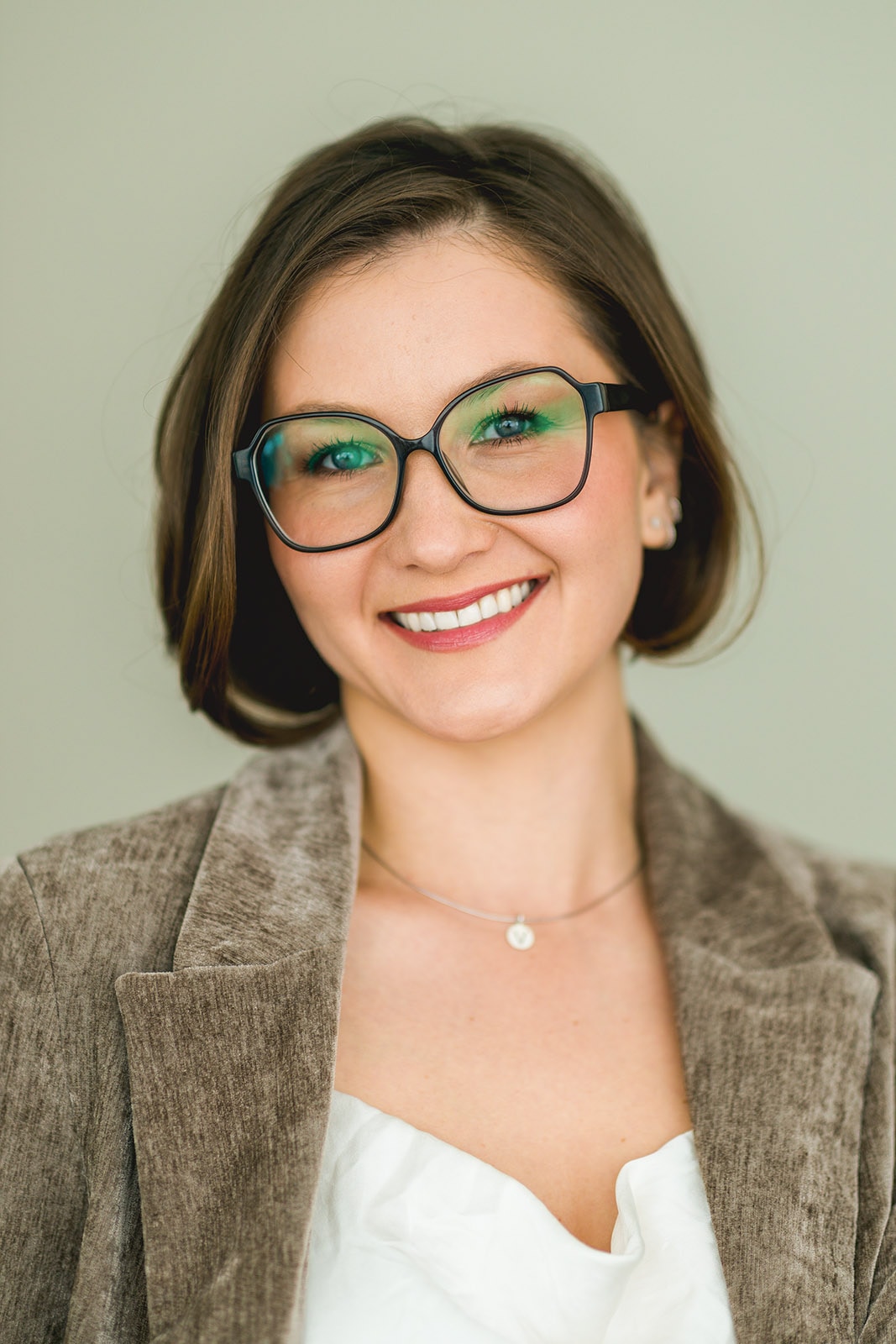 LinkedIn Headshots for One Person — Brussels, 1