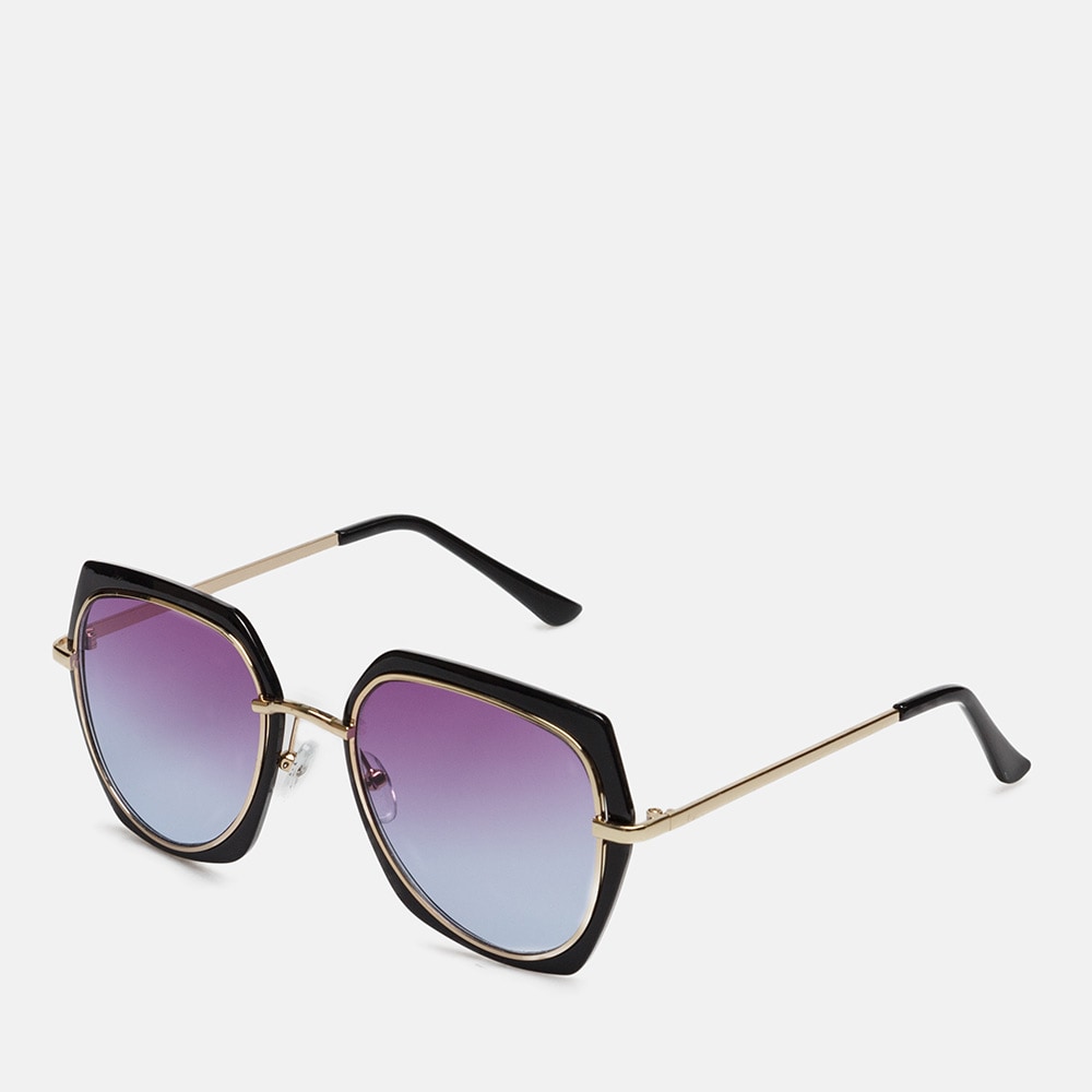 Purple sunglasses — Packshot and Product Photography, Brussels